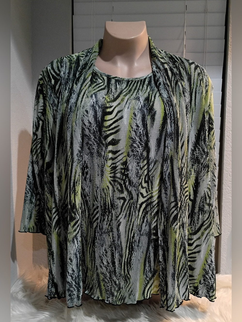 Southern Lady Women’s XL Top and open Top